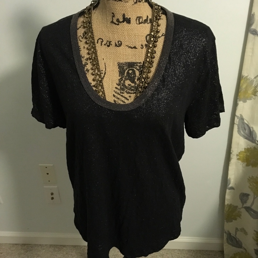 Sparkle tee with beaded neck